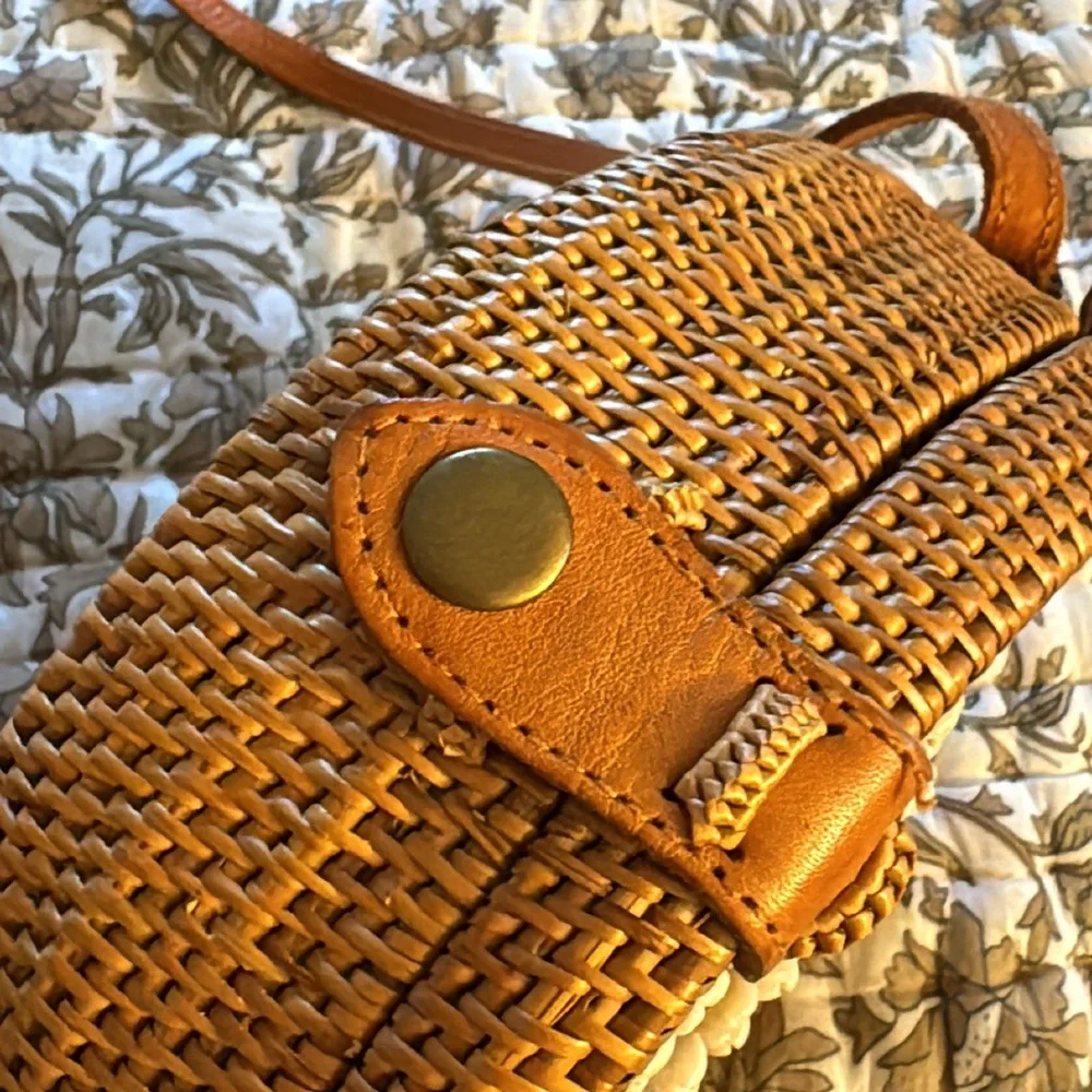 CROSSBODY WITH SHELLS - Picture 7 of 12